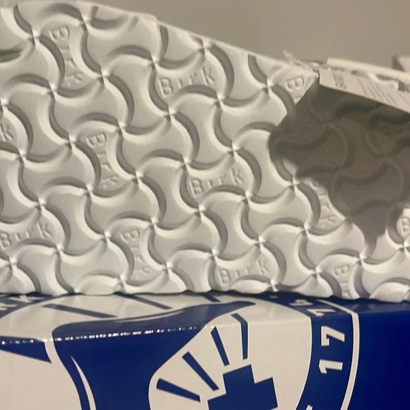 Womens Birkenstock - Picture 2 of 4